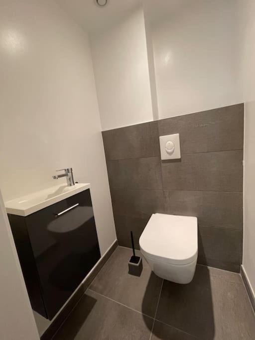 90M2 Hyper Centre Sauna Strasburg Zewnętrze zdjęcie